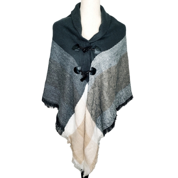 Knit Poncho Wrap with Two Button Closure - Picture 6 of 8